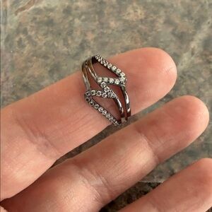 Elegant Silver Women's Ring size 8